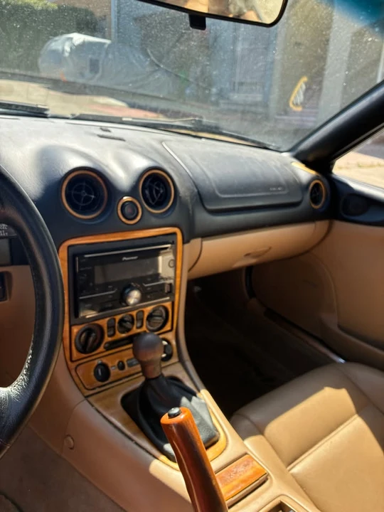 1999 Mazda NB MX-5 Miata - Image 7 of 11