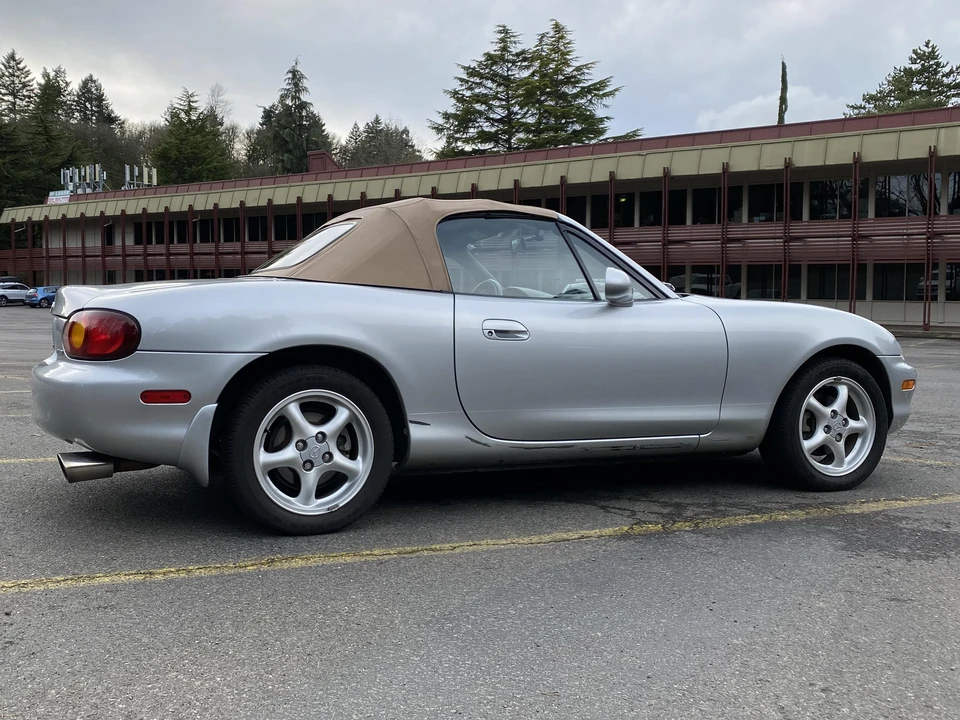 1999 Mazda NB MX-5 Miata - Image 8 of 31