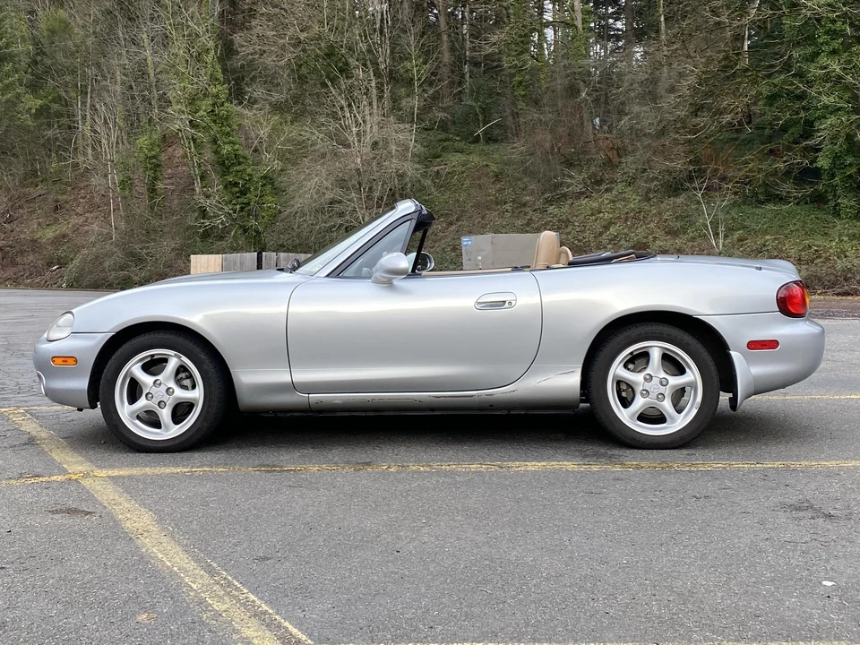 1999 Mazda NB MX-5 Miata - Image 6 of 31
