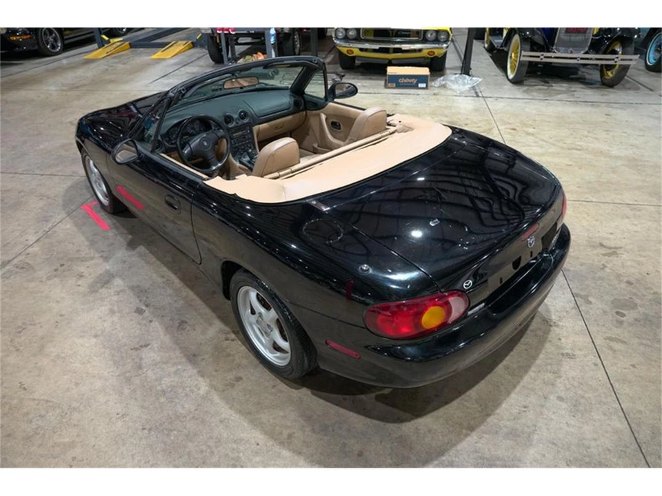 1999 Mazda NB MX-5 Miata - Image 16 of 31