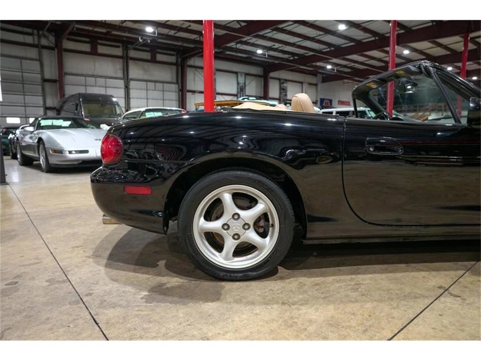 1999 Mazda NB MX-5 Miata - Image 9 of 31