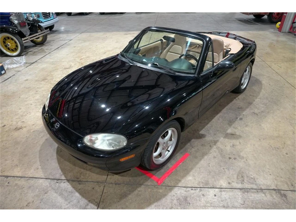 1999 Mazda NB MX-5 Miata - Image 15 of 31