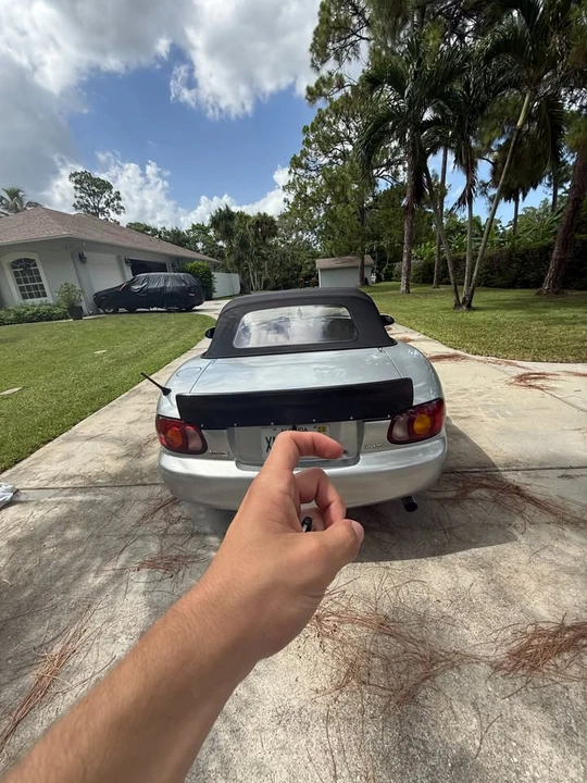 1999 Mazda NB MX-5 Miata - Image 4 of 10