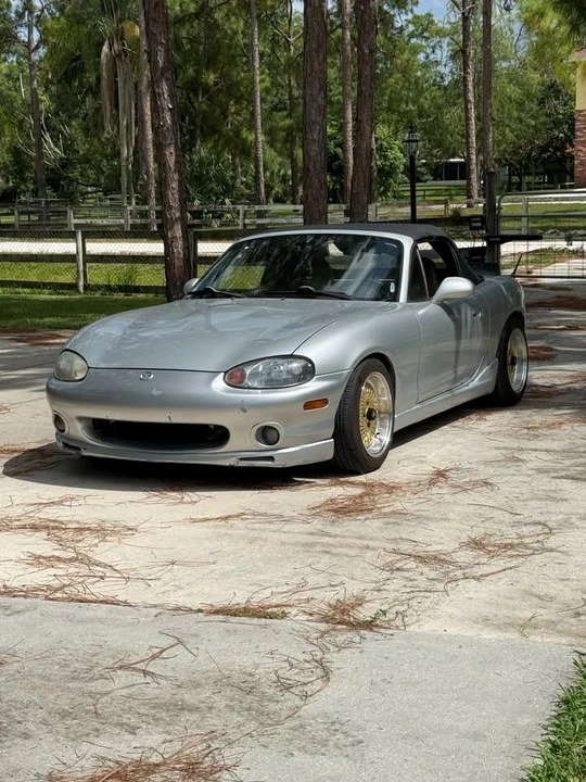 1999 Mazda NB MX-5 Miata - Image 2 of 10