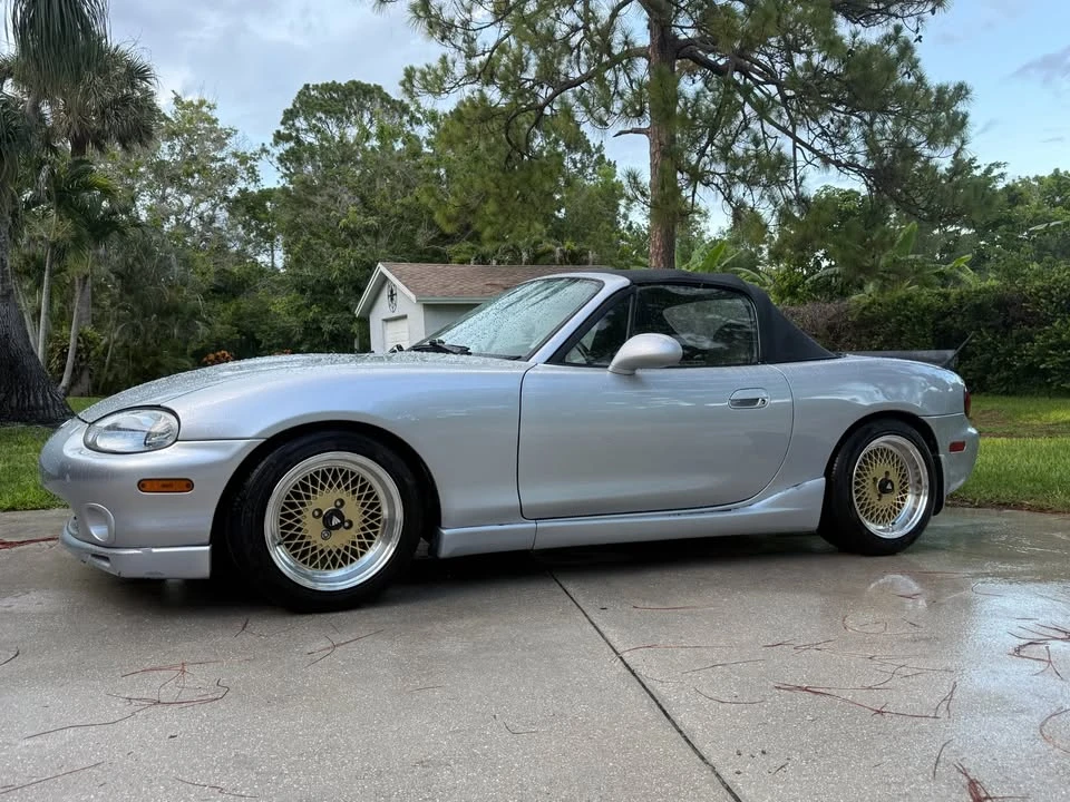 1999 Mazda NB MX-5 Miata - Image 9 of 10