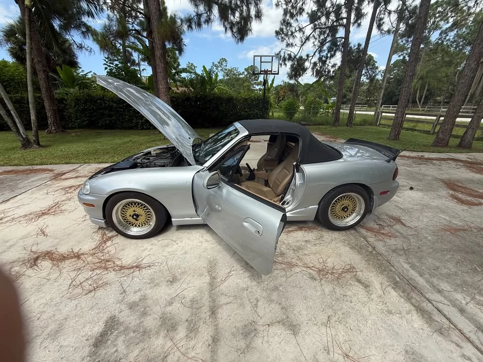 1999 Mazda NB MX-5 Miata - Image 5 of 10