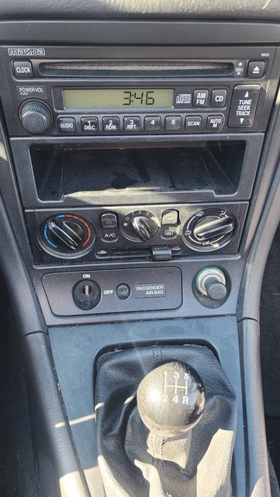 1999 Mazda NB MX-5 Miata - Image 15 of 23