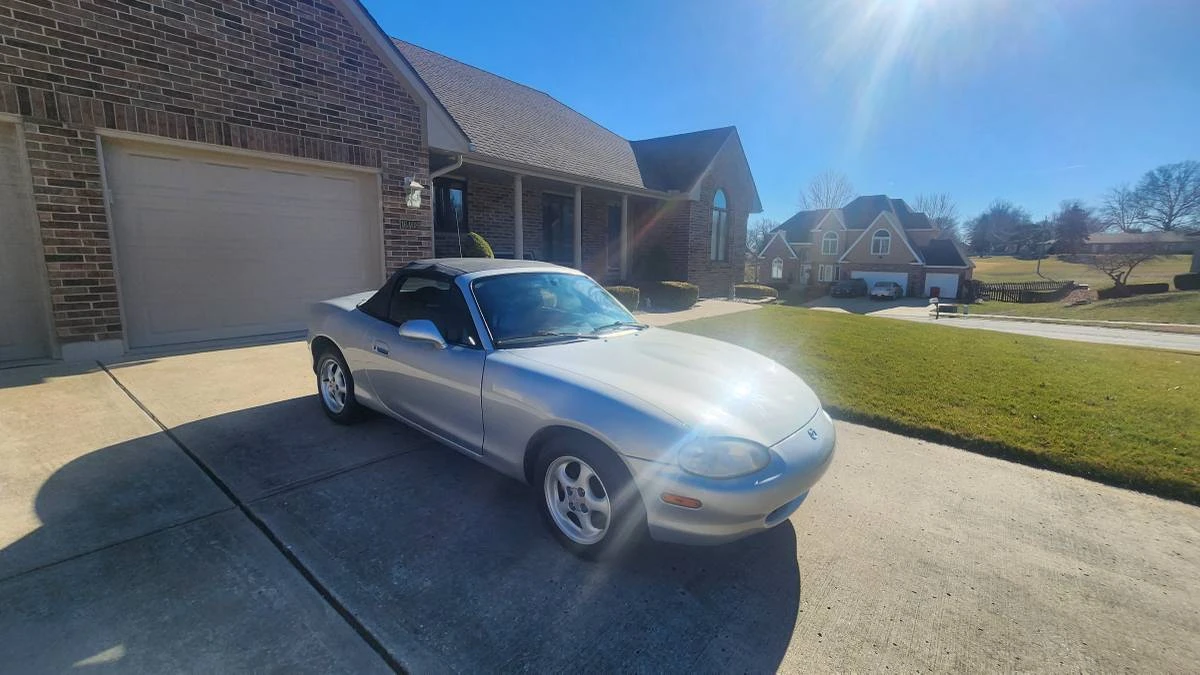 1999 Mazda NB MX-5 Miata - Image 2 of 23