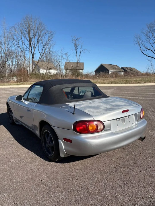 1999 Mazda NB MX-5 Miata - Image 2 of 7