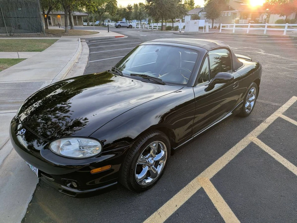 1999 Mazda NB MX-5 Miata - Image 2 of 9