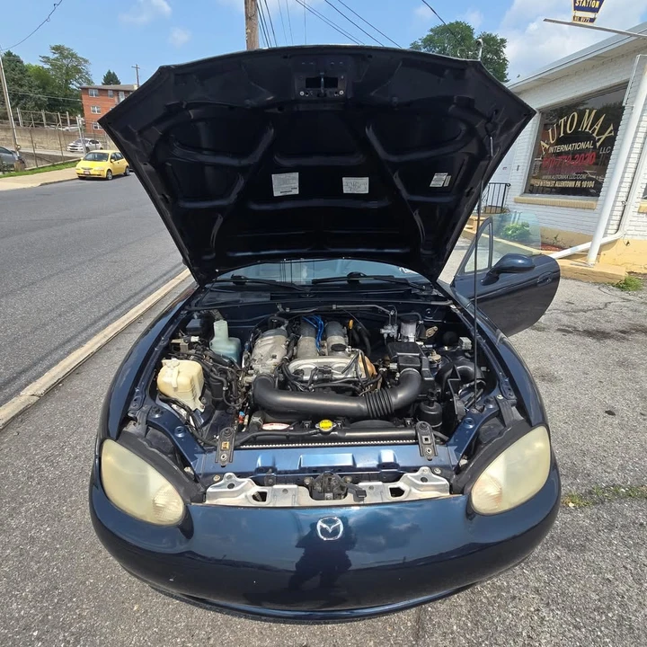 1999 Mazda NB MX-5 Miata - Image 14 of 15