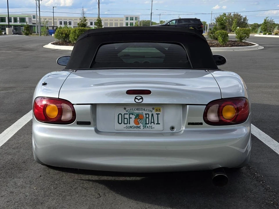 1999 Mazda NB MX-5 Miata - Image 5 of 16