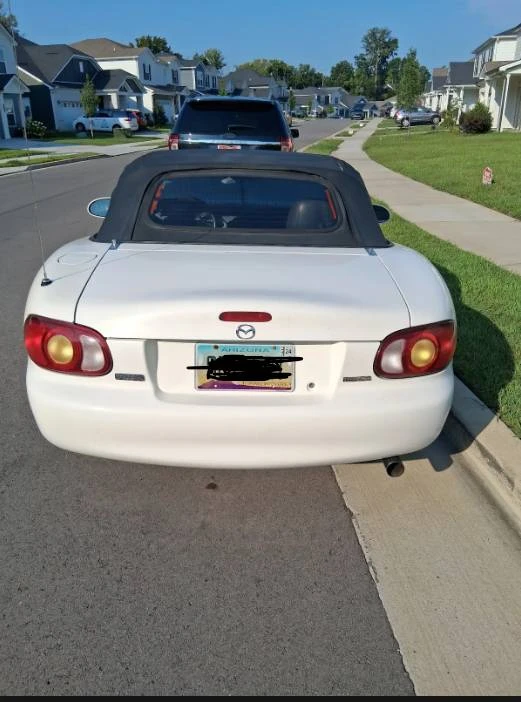 1999 Mazda NB MX-5 Miata - Image 6 of 8