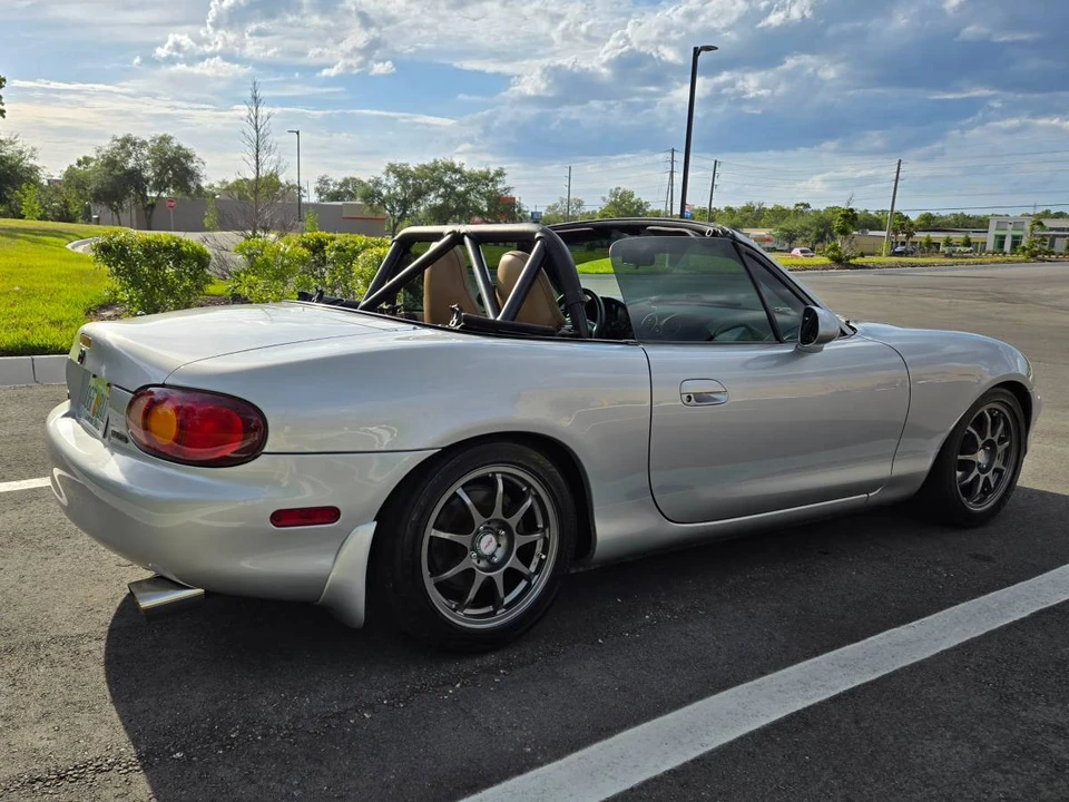 1999 Mazda NB MX-5 Miata - Image 9 of 16
