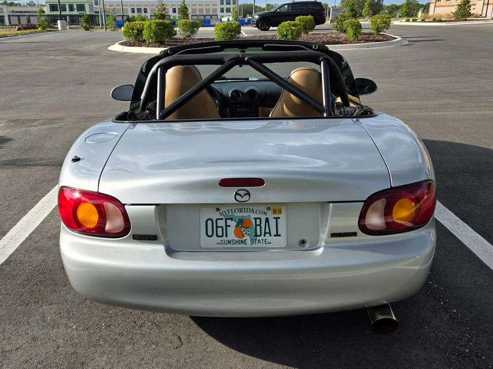 1999 Mazda NB MX-5 Miata - Image 8 of 16