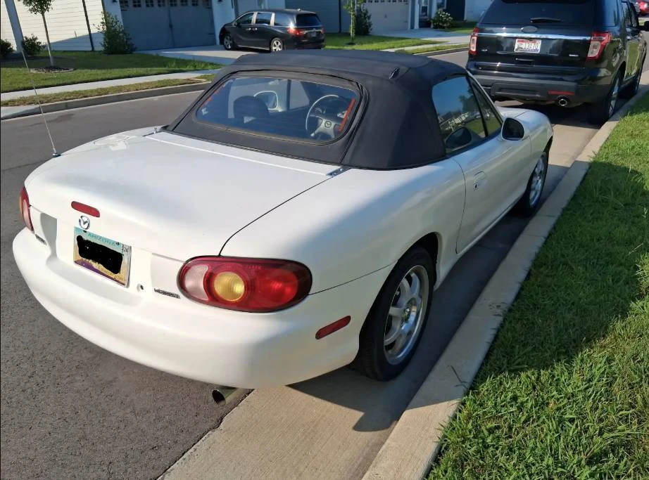 1999 Mazda NB MX-5 Miata - Image 7 of 8
