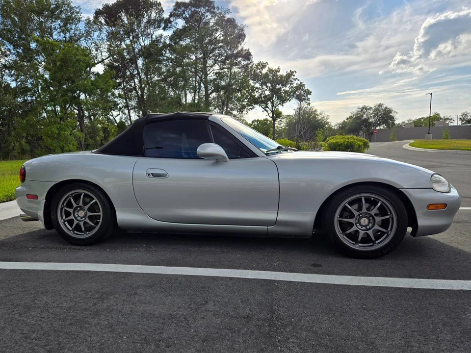1999 Mazda NB MX-5 Miata - Image 4 of 16