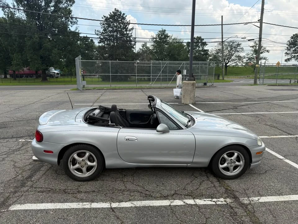1999 Mazda NB MX-5 Miata - Image 11 of 19