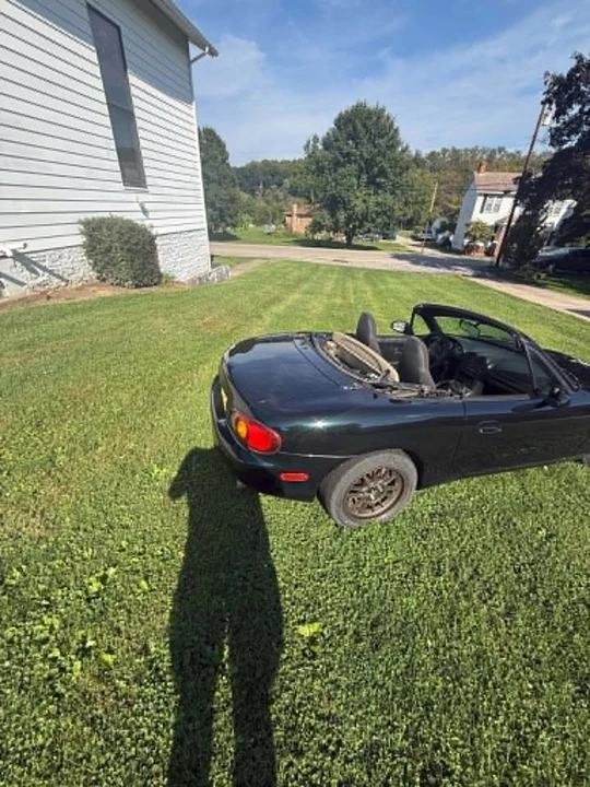 1999 Mazda NB MX-5 Miata - Image 5 of 10