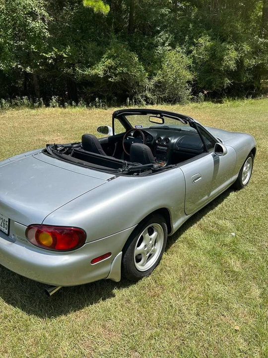 1999 Mazda NB MX-5 Miata - Image 2 of 7