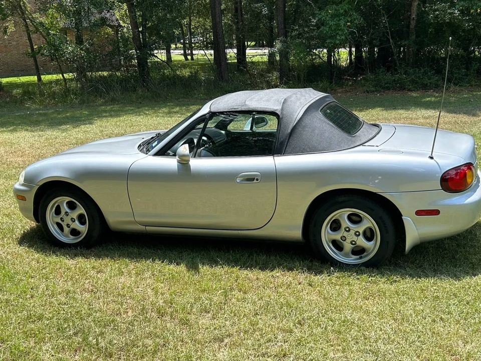 1999 Mazda NB MX-5 Miata - Image 6 of 7