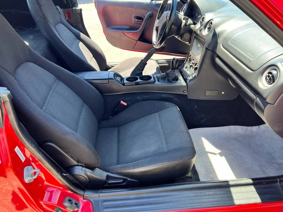 1999 Mazda NB MX-5 Miata - Image 7 of 17