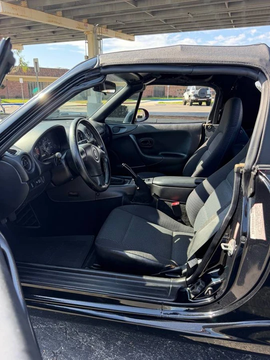 1999 Mazda NB MX-5 Miata - Image 13 of 18