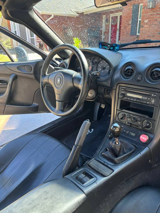 1999 Mazda NB MX-5 Miata - Image 7 of 12