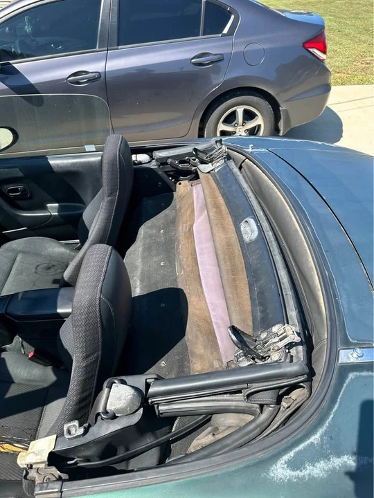 1999 Mazda NB MX-5 Miata - Image 4 of 4