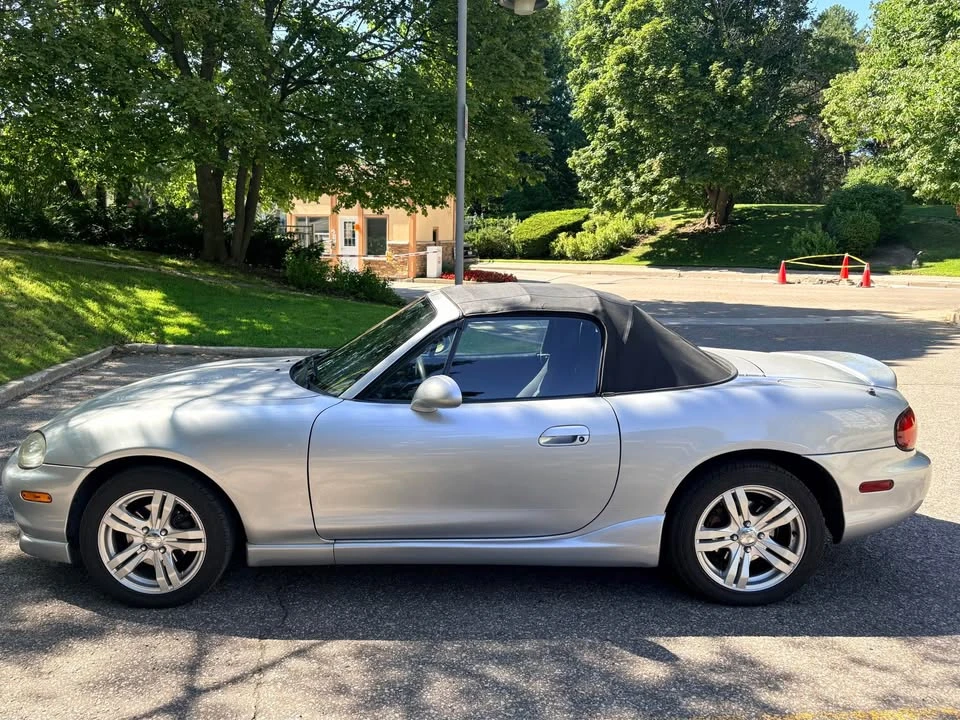 1999 Mazda NB MX-5 Miata - Image 3 of 10