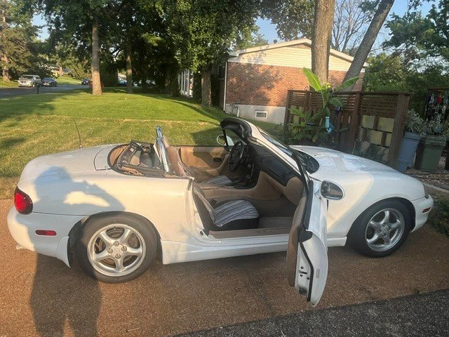 1999 Mazda NB MX-5 Miata - Image 3 of 4