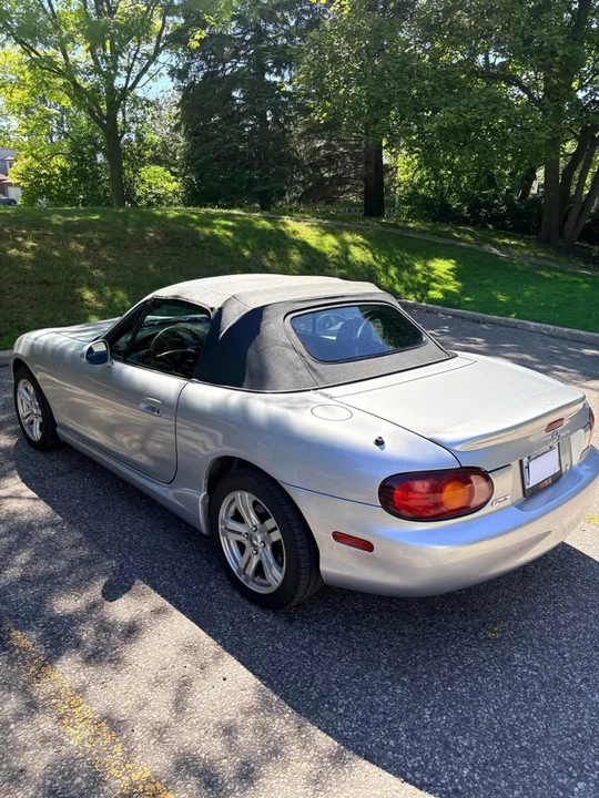 1999 Mazda NB MX-5 Miata - Image 8 of 10