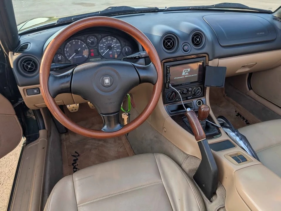 1999 Mazda NB MX-5 Miata - Image 5 of 18