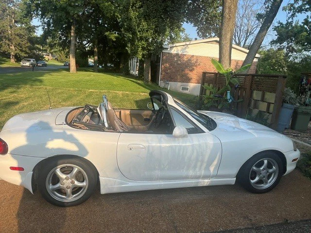 1999 Mazda NB MX-5 Miata - Image 2 of 4