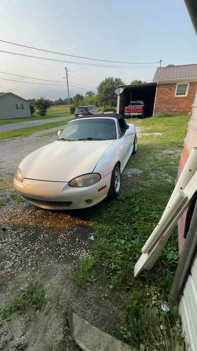 1999 Mazda NB MX-5 Miata - Image 4 of 4