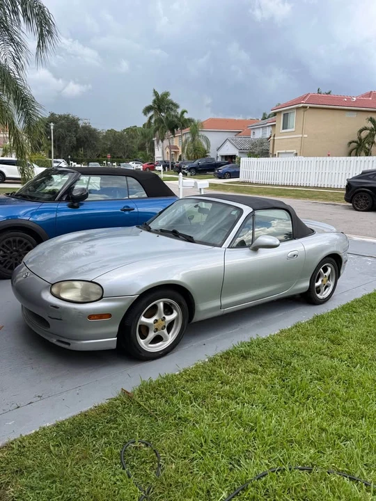 1999 Mazda NB MX-5 Miata - Image 2 of 5