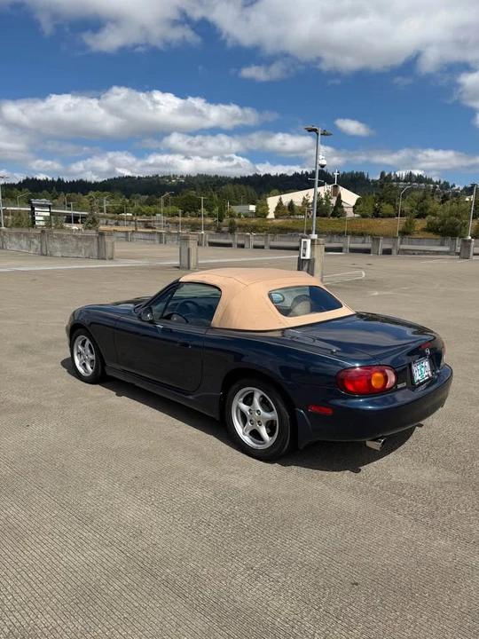 1999 Mazda NB MX-5 Miata - Image 4 of 20