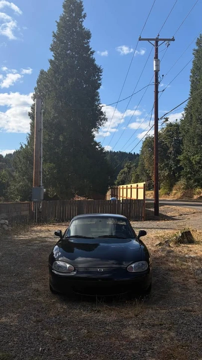 1999 Mazda NB MX-5 Miata - Image 5 of 8