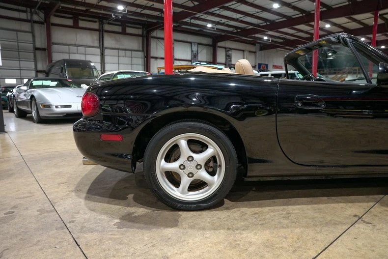 1999 Mazda NB MX-5 Miata - Image 9 of 31