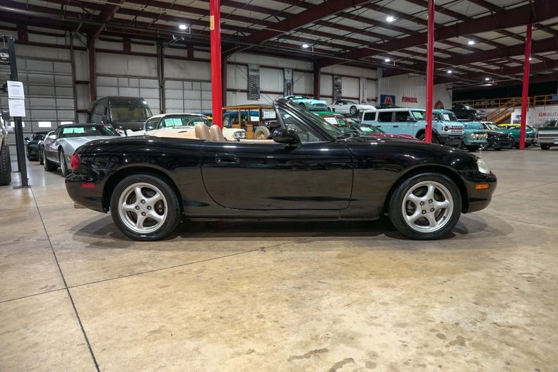 1999 Mazda NB MX-5 Miata - Image 10 of 31
