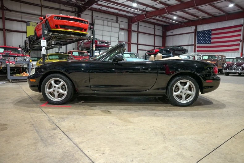 1999 Mazda NB MX-5 Miata - Image 4 of 31