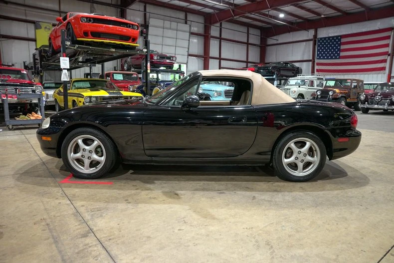 1999 Mazda NB MX-5 Miata - Image 21 of 31