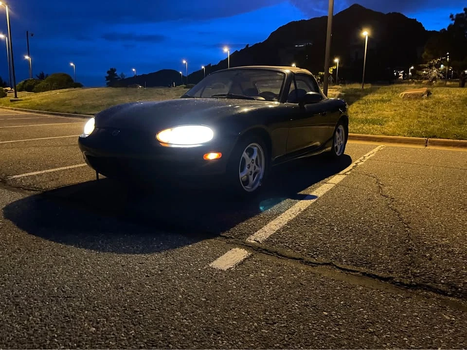 1999 Mazda NB MX-5 Miata - Image 5 of 10