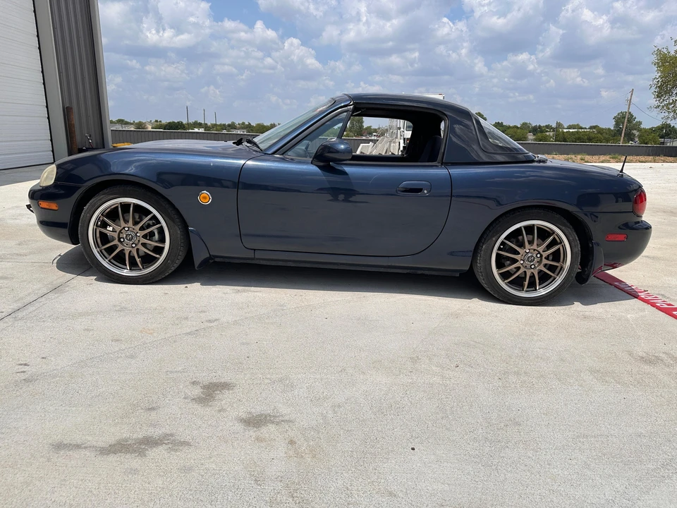 1999 Mazda NB MX-5 Miata - Image 17 of 31
