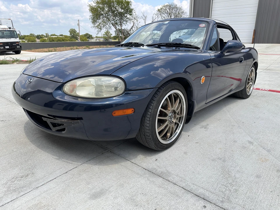 1999 Mazda NB MX-5 Miata - Image 16 of 31