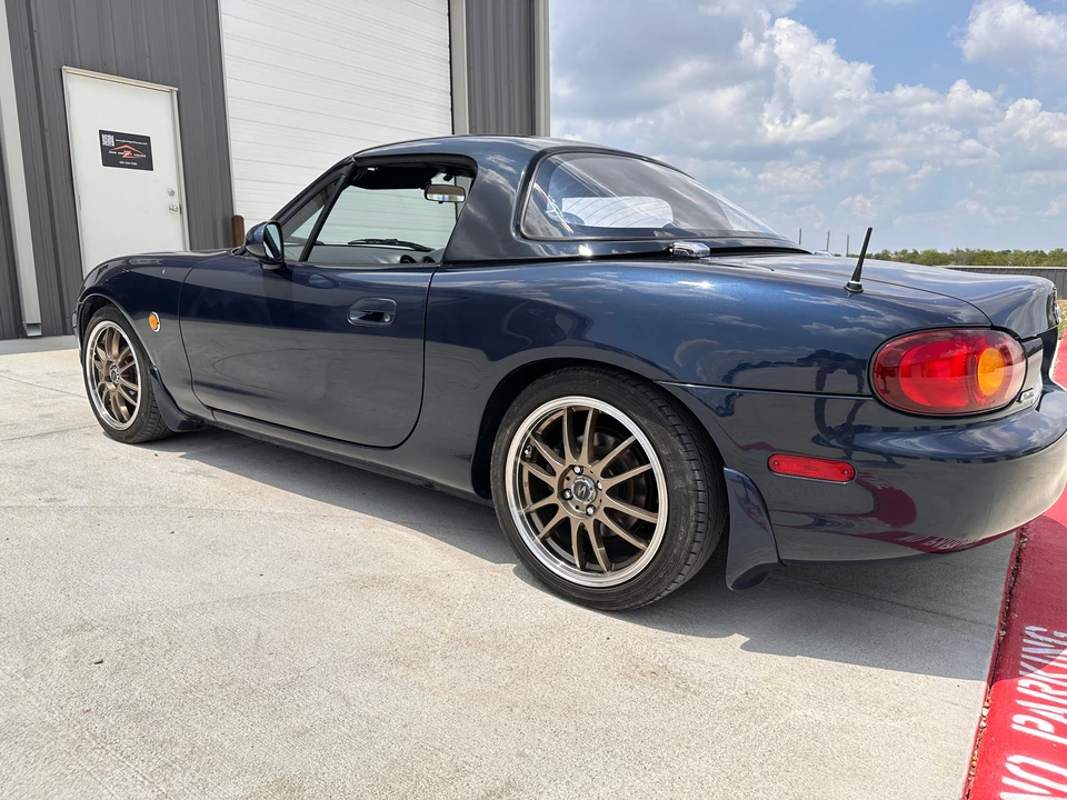 1999 Mazda NB MX-5 Miata - Image 19 of 31