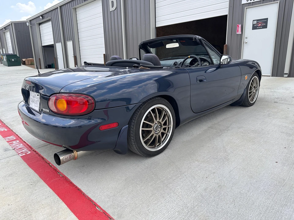 1999 Mazda NB MX-5 Miata - Image 11 of 31