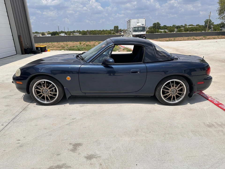 1999 Mazda NB MX-5 Miata - Image 18 of 31
