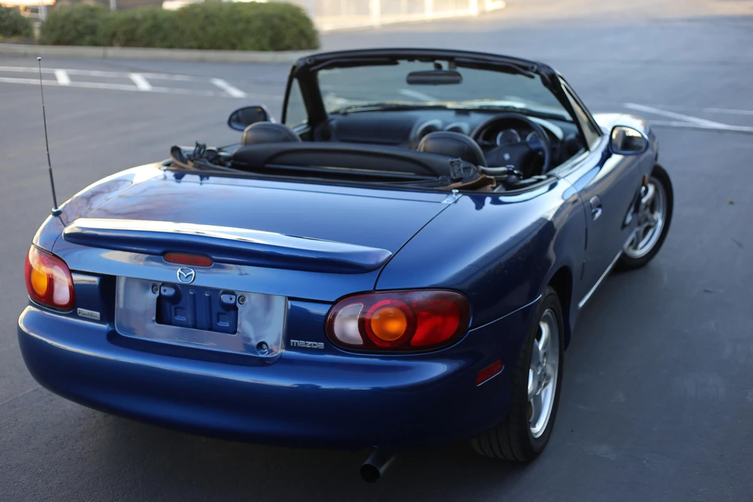 1999 Mazda NB MX-5 Miata - Image 15 of 21