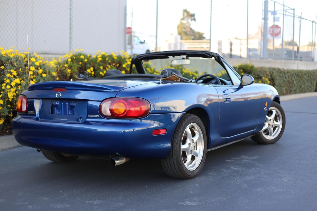 1999 Mazda NB MX-5 Miata - Image 17 of 21